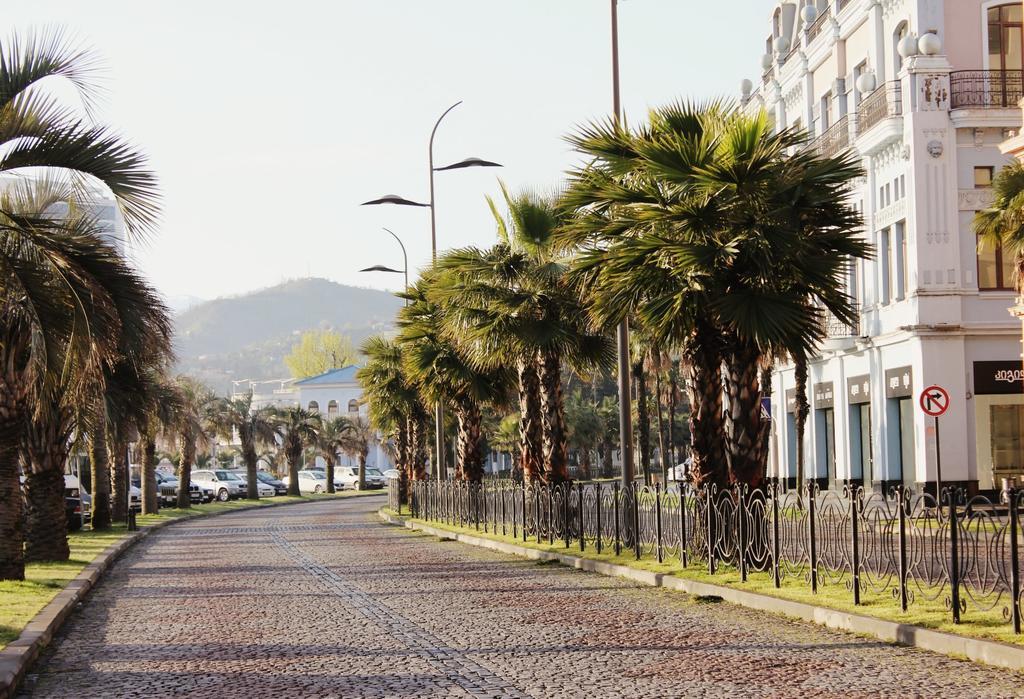 Batumi Summer Hotel Exterior foto